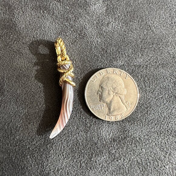 David Yurman Tusk Amulet Pendant in 18K Yellow Gold w/ Botswana Agate - Picture 10 of 11